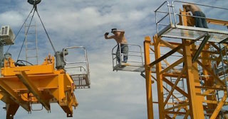 Демонтаж башенного крана в Сорочинске - услуги по демонтажу от Сварной-Срч от 1528 руб.